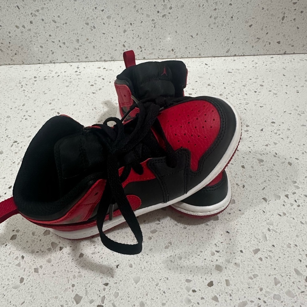 Nike Air Jordan Kids Black & Red High-Top Sneakers - Picture 2 of 16